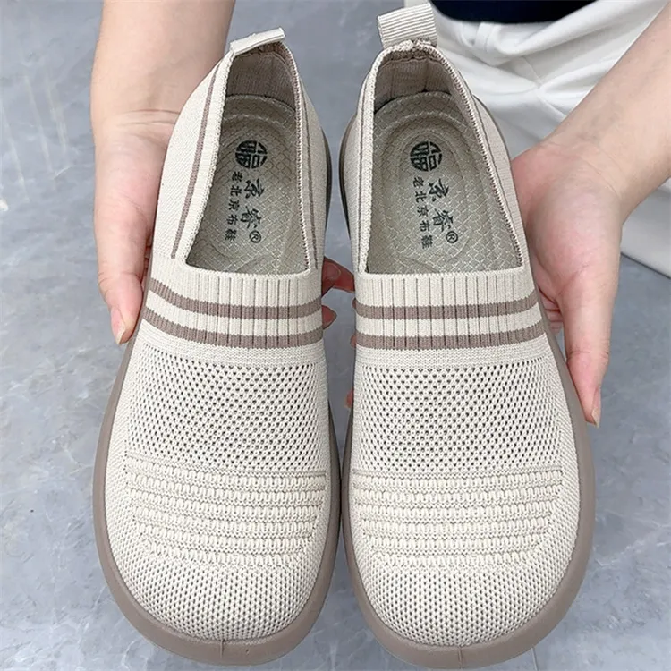 老北京布鞋一脚蹬高弹飞织透气网面妈妈鞋休闲轻便软底圆头女单鞋