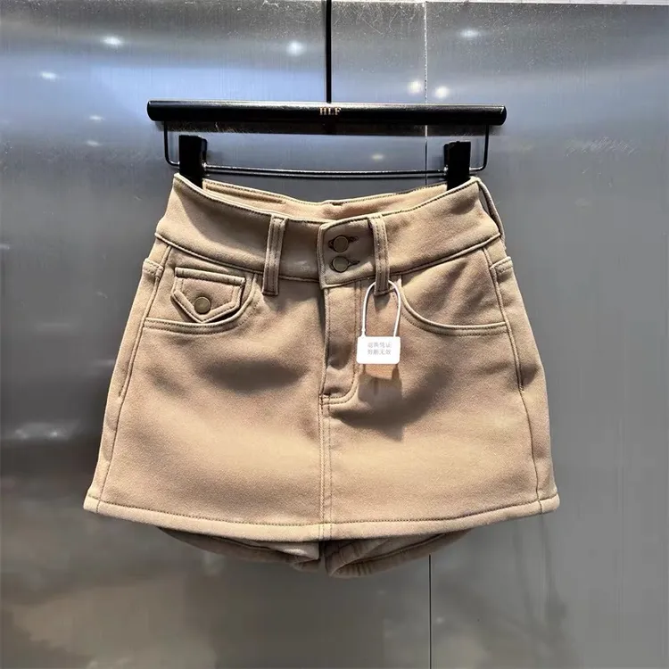 卡其色双扣高腰牛仔短裙裤女2025年冬季新款加绒加厚弹力显瘦半裙