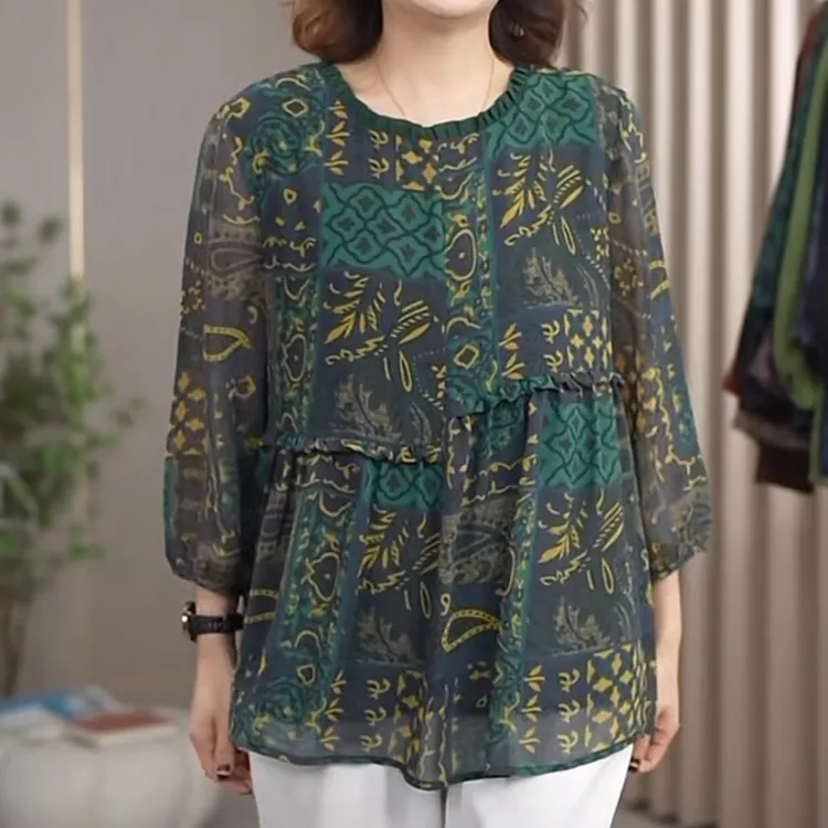 时尚木耳碎花圆领洋气妈妈小衫2025款大码女装显瘦遮肚子藏肉上衣