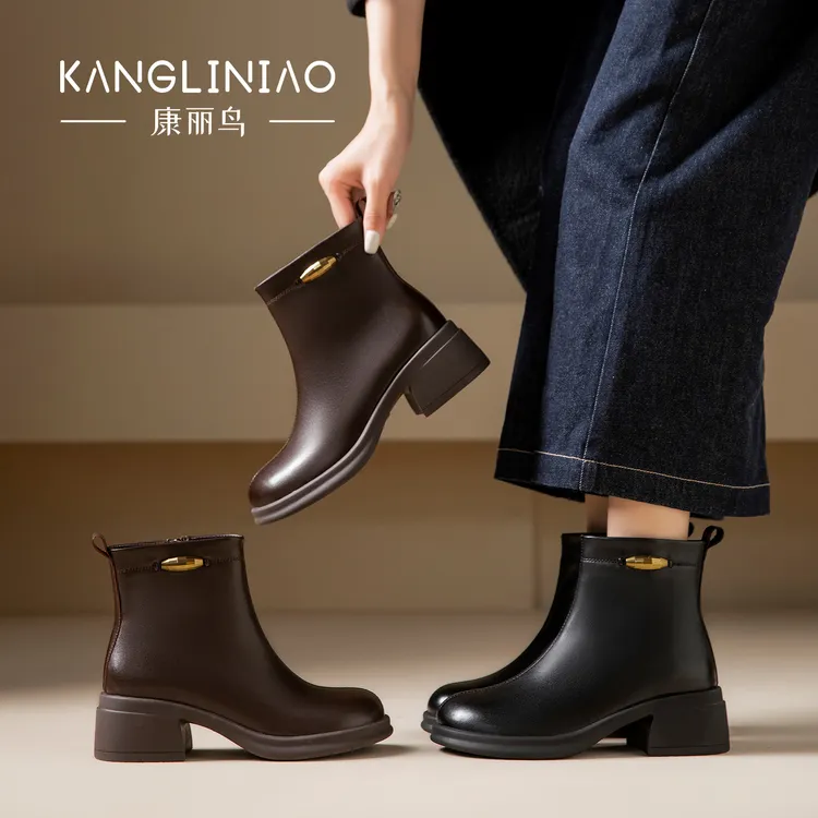 真皮加绒保暖妈妈鞋棉鞋舒适软底不累脚中老年粗跟短靴2025秋冬款