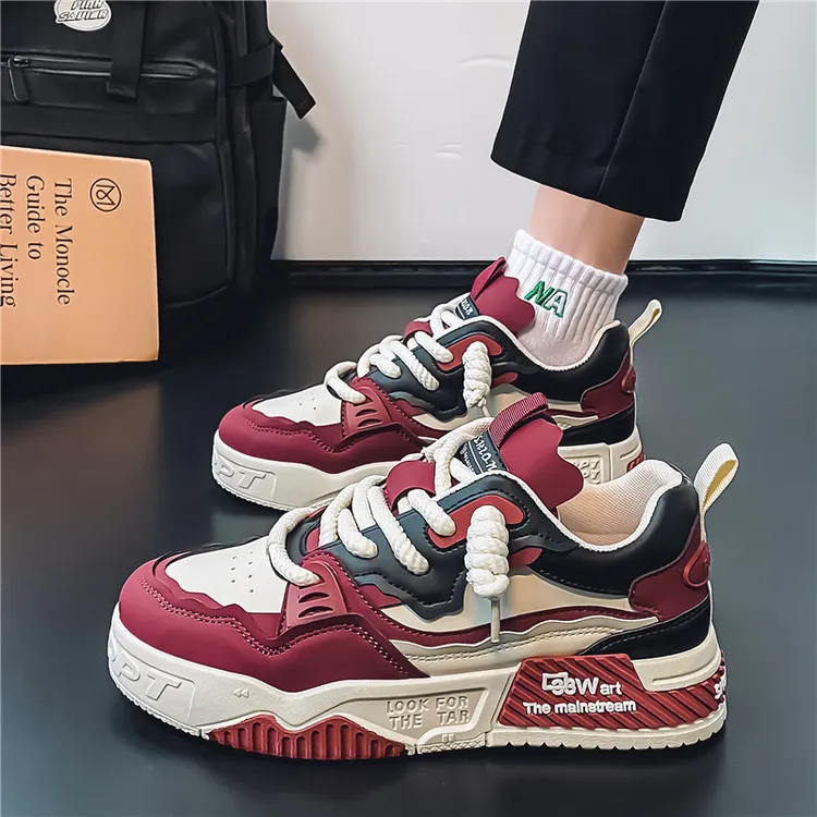 男鞋春秋2025新款网红潮流增高板鞋小众休闲鞋子男生百搭运动潮鞋