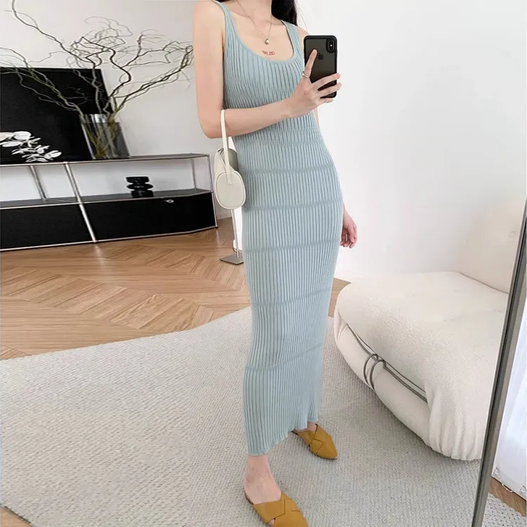 高级感夏季吊带高弹力修身无袖连衣裙针织背心裙中长款裙显瘦纯色