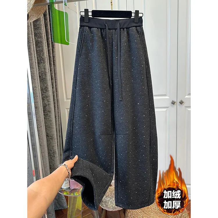 重工烫钻拼接抽绳松紧腰卫裤女2025秋冬款新款加绒加厚宽松弯刀裤