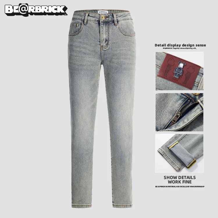 积木熊Be@rbrick【明星同款】白雾蓝牛仔裤男秋冬季新款修身裤欧货
