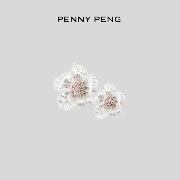 铜合金布艺耳饰 PENNYPENG白翎花语森系出行品质银色精致花朵耳钉