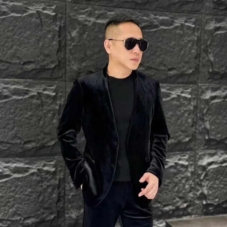 秋季新款男士轻奢金丝绒无领西服商务休闲时尚潮流外套V领西装帅