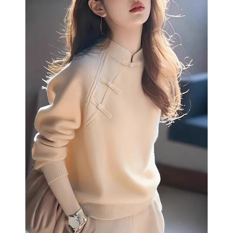 冬季高级感超好看别致独特盘扣新中式国风米白色立领毛衣针织衫女