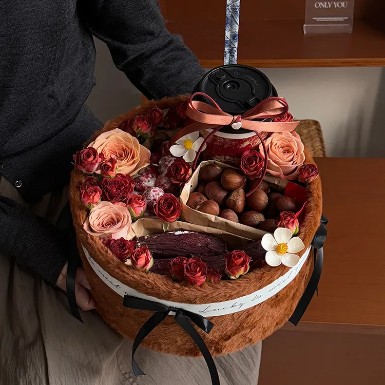 新品入冬四件套礼盒奶茶板栗花束花盒毛绒手提盒手工花艺diy水果