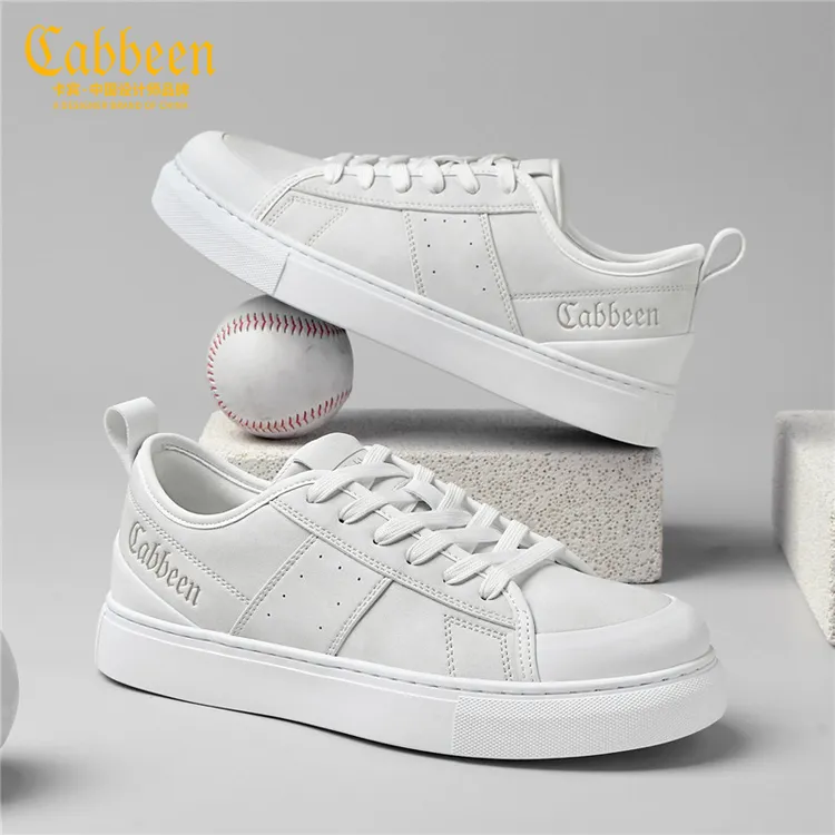 卡宾2025春秋休闲板鞋浮雕休闲板鞋设计师潮鞋秋季透气百搭小白鞋