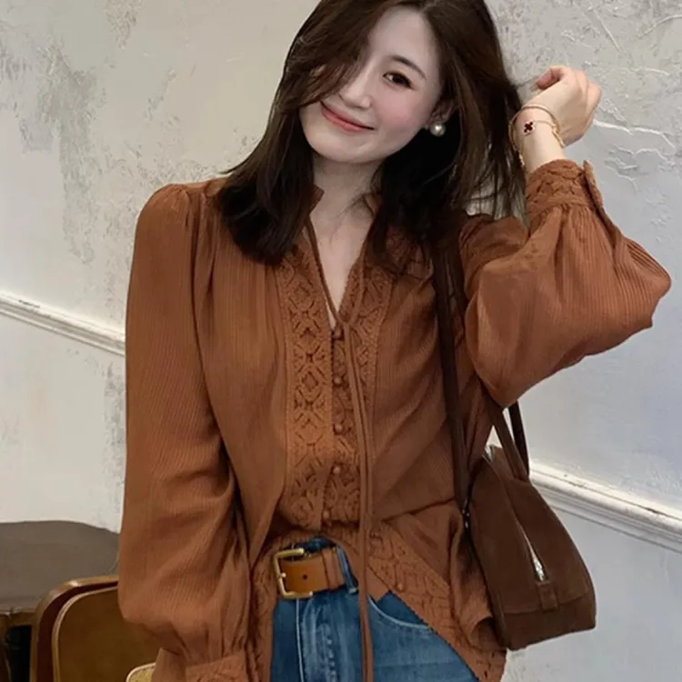 法式别致绝美设计感小众上衣可露丽风咖色蕾丝边长袖衬衫女2025秋