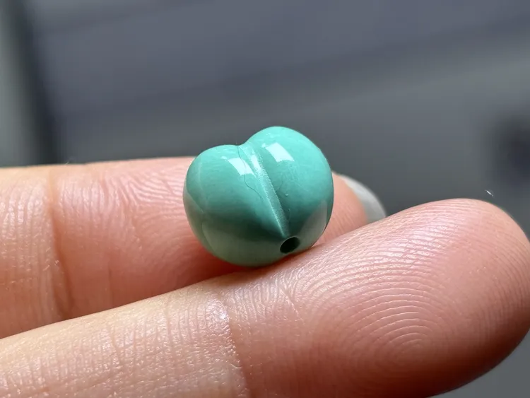 湖北秦古果冻绿屁桃爱心天地孔配饰配珠小尺寸10.5mm散珠单珠