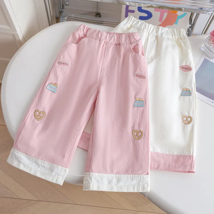 女童裤子2025春季时髦女孩外穿长裤女宝宝春秋刺绣洋气直筒裤