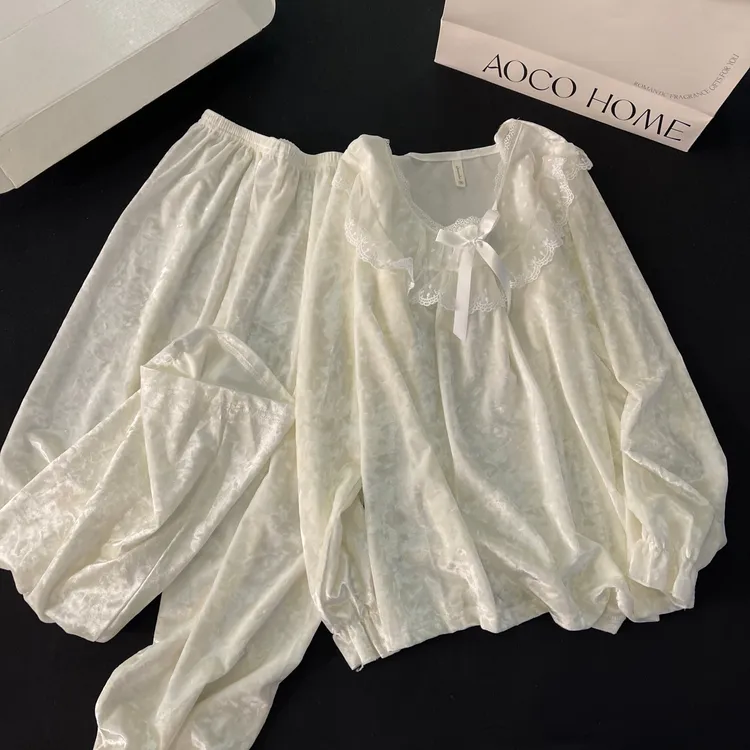 金丝绒睡衣女春秋冬季2025新款长袖高级感蕾丝花边杏色套装家居服