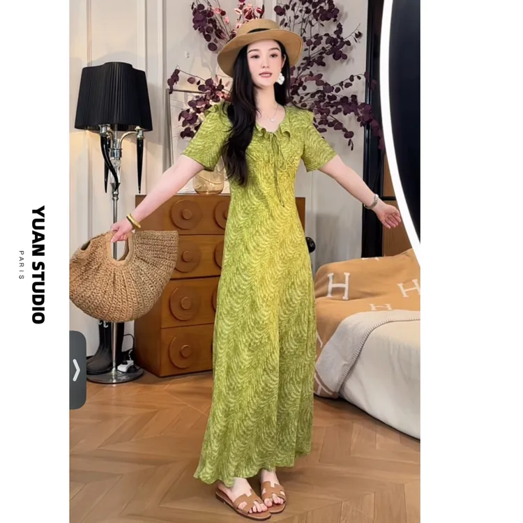 少量现! 【萤火流光】法式复古彩花卉显瘦遮肉短袖气质优雅连衣裙
