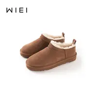 《WI EI》经典款牛反绒皮毛一体毛毛鞋迷你短靴 W25211136