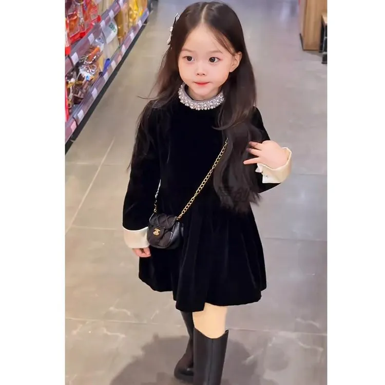 女童丝绒连衣裙秋冬2025新款儿童宝宝洋气高级感珍珠领加绒公主裙