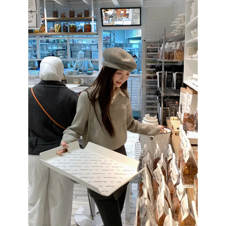 切糕自制【减龄学院】小个子秋冬女设计感衬衫领拼接假两件百搭毛衣