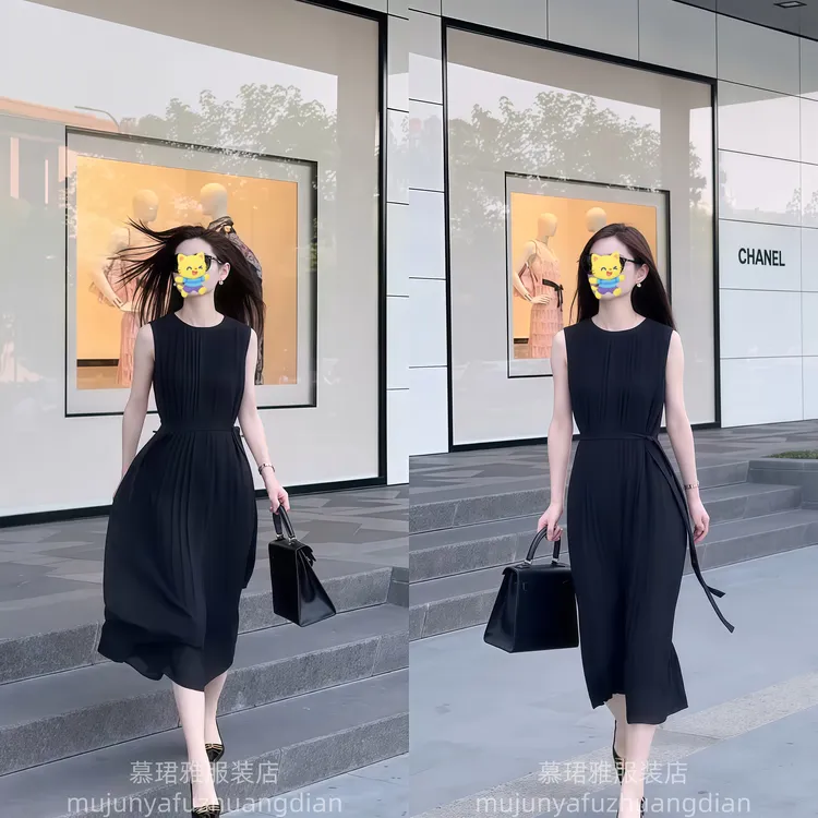 法式高端设计款独特绝美圆领短袖连衣裙女束腰显瘦休闲百搭中长裙