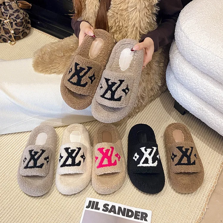 2025秋冬新款刺绣外穿时尚字母百搭高级感爆款女厚底一字毛毛拖鞋