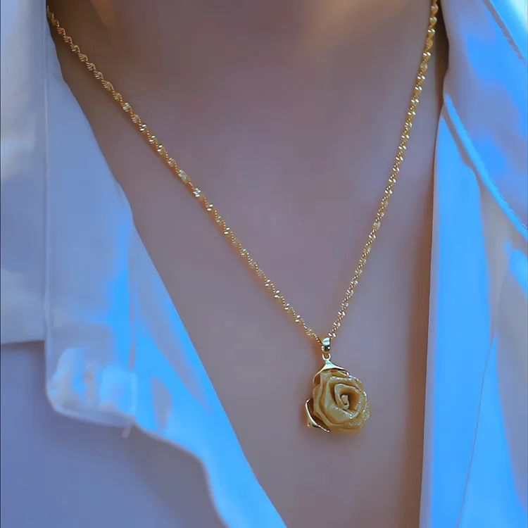 钛钢项链 【永恒爱意】金色玫瑰花项链女轻奢小众高级锁骨链