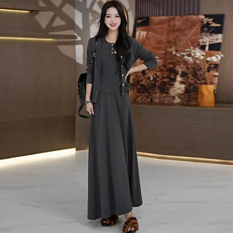 大码气质休闲长袖连衣裙套装女春秋显瘦欧货开衫外套半身裙三件套