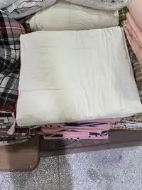 《厚广家》3楼150×200黄色系全棉100%柞蚕丝被 发1张3.2斤瑕疵款