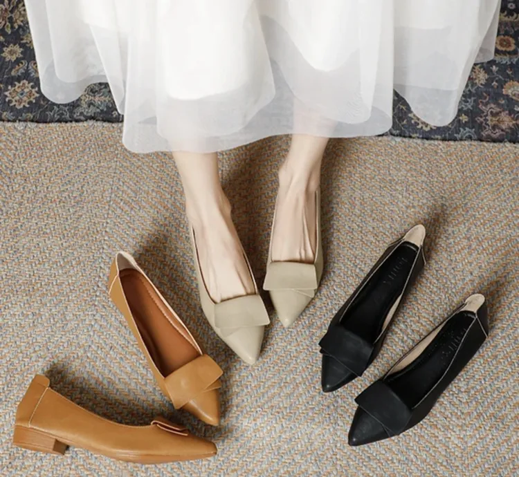 尖头时尚百搭软底软面粗跟真皮舒适休闲单鞋明星同款网红鞋子