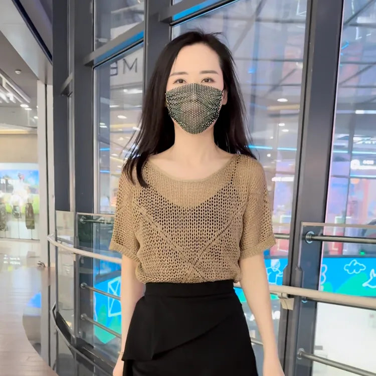 新款短袖夏季镂空圆领针织衫上衣外搭设计感气质针织上衣