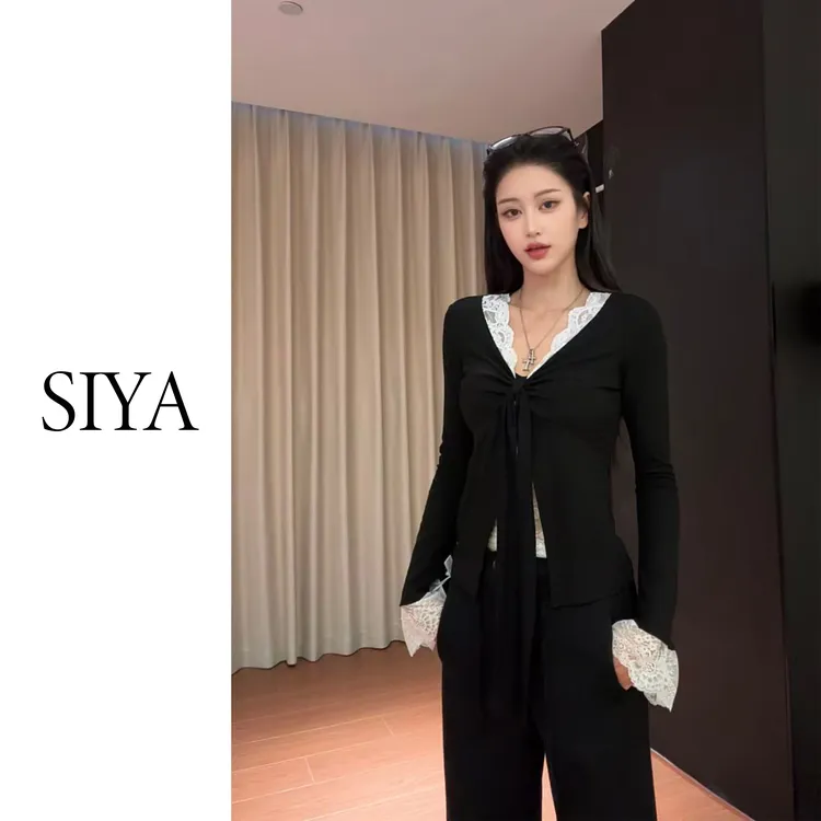【SIYA】显瘦设计带长袖T恤秋季韩系修身性感打底衫辣妹上衣气质
