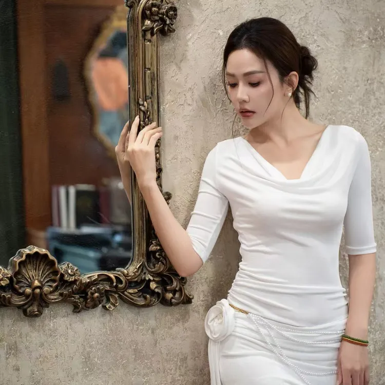 蕾莉秀李晶晶同款白色仙气维纳斯东方舞肚皮舞套装练习服演出服