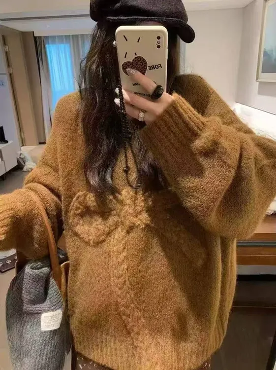 蝴蝶结毛衣女针织衫秋冬宽松慵懒圆领套头加厚上衣