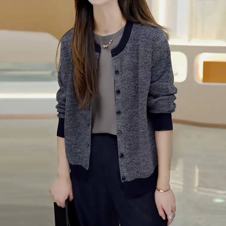 韩系慵懒圆领针织开衫外套女早秋新款减龄单排扣显瘦撞色长袖上衣