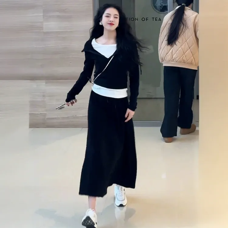 假两件撞色卫衣连衣裙子女早秋季2025新款韩系穿搭一整套长裙套装