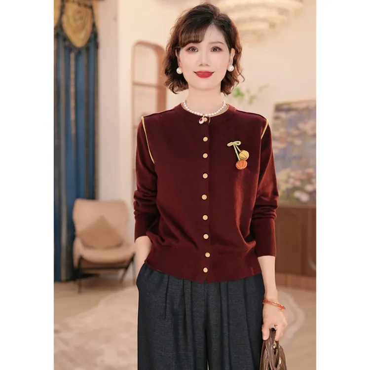 年轻妈妈秋装时尚休闲针织2025新款洋气中老年女装上衣服套装