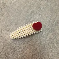 B903红色绒绒爱心编珠款掰掰夹