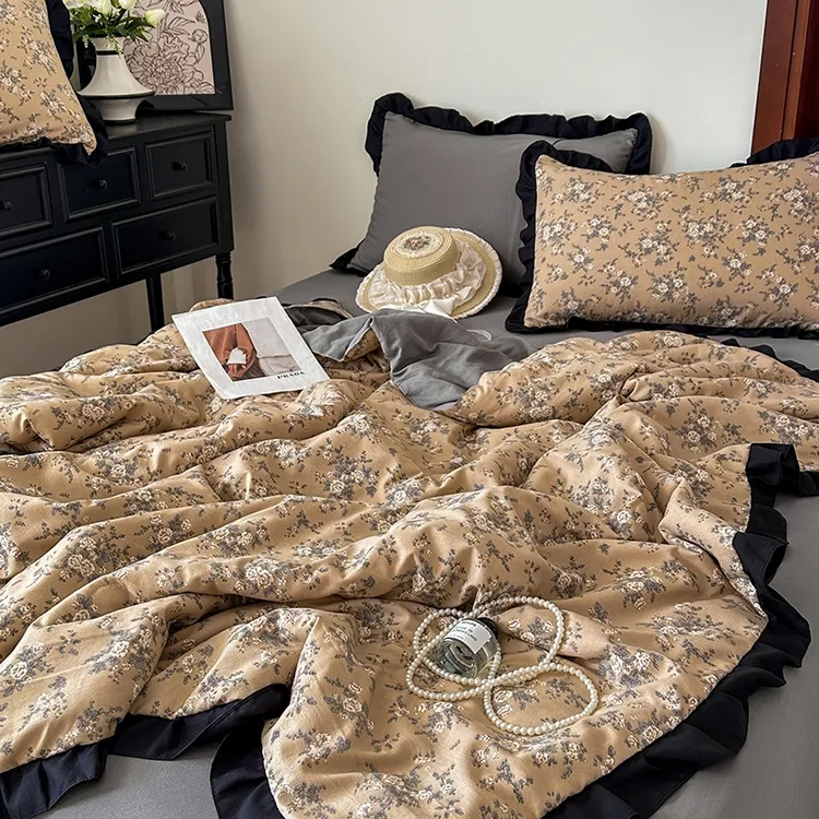 2025爆款韩版赫本风花边款针织棉双层纱夏被四件套