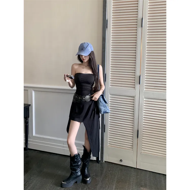 酷飒高级感露肩不规则黑色抹胸连衣裙女韩版小众百搭修身A字裙子