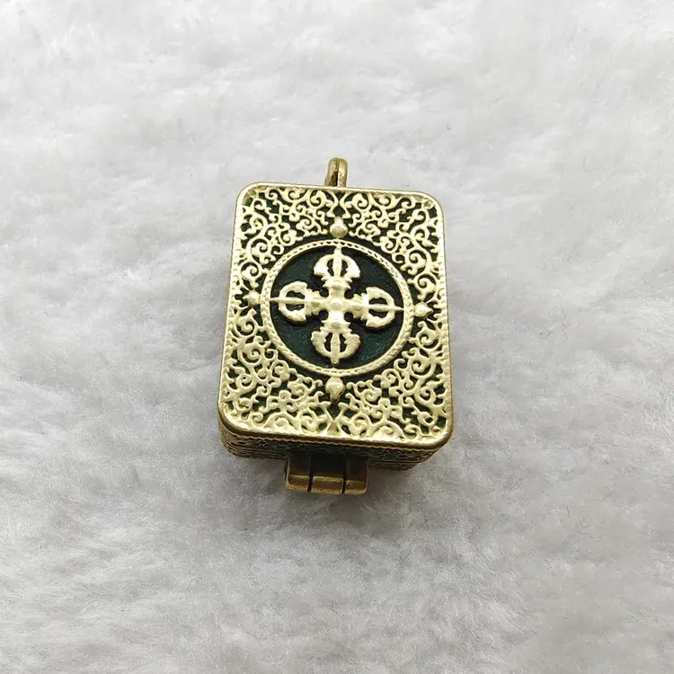 藏传铜嘎乌盒吊坠挂件