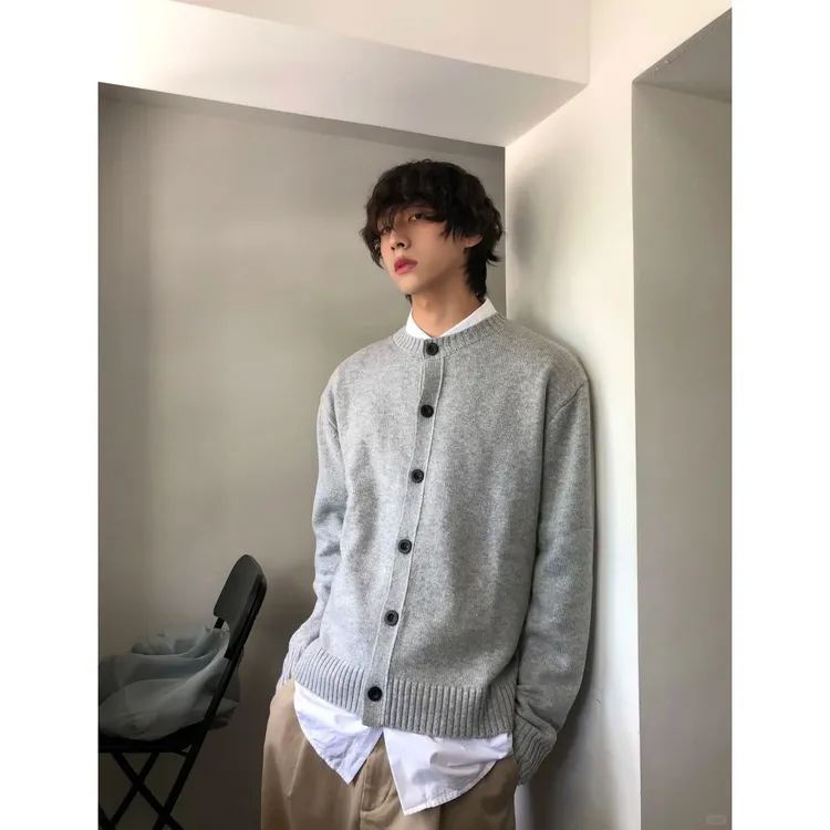 美式复古灰色毛衣开衫男款慵懒松弛感针织外套韩系氛围感早秋穿搭