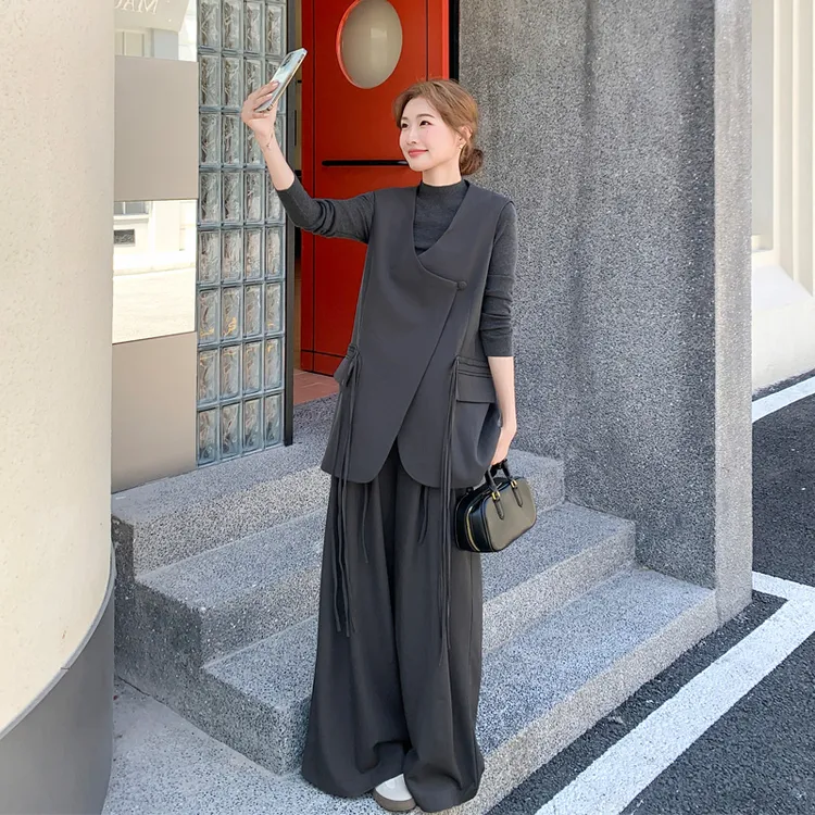 高级感老钱风马甲打底衫阔腿裤2025春秋新款松弛感极简风三件套潮
