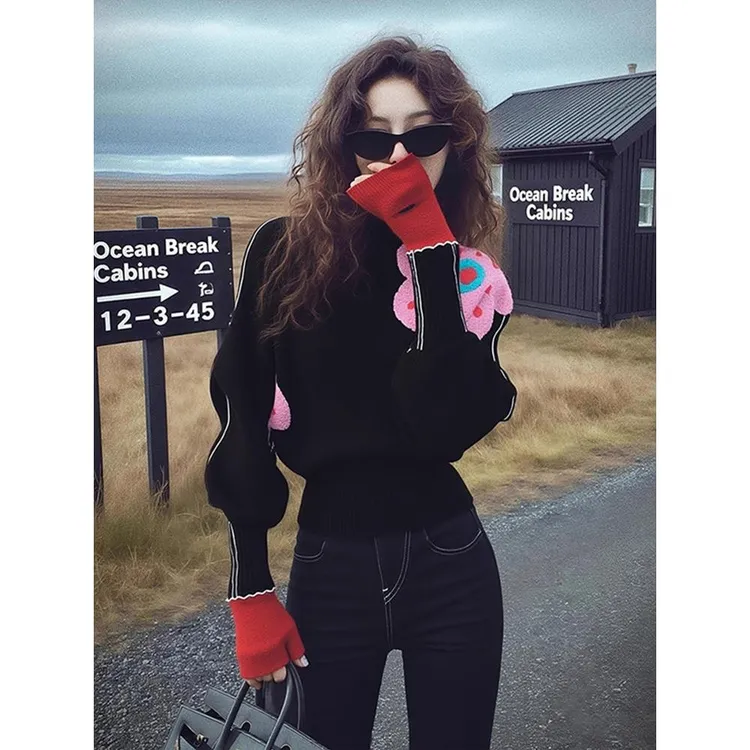 秋季小众不撞款内搭上衣高级感超好看法式独特别致黑色花朵毛衣女