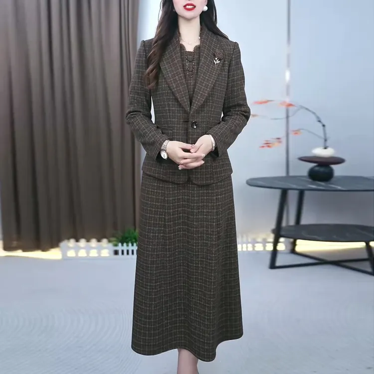 高档时尚格纹连衣裙两件套女秋季2025年新款洋气修身显瘦套装裙子