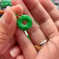 翡翠18K金镶嵌颈饰翡翠