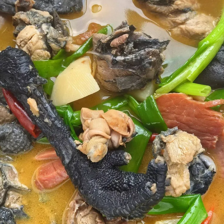 云县无量三火腿木瓜鸡1100g*一盒  健康营养  包冰率10%以内