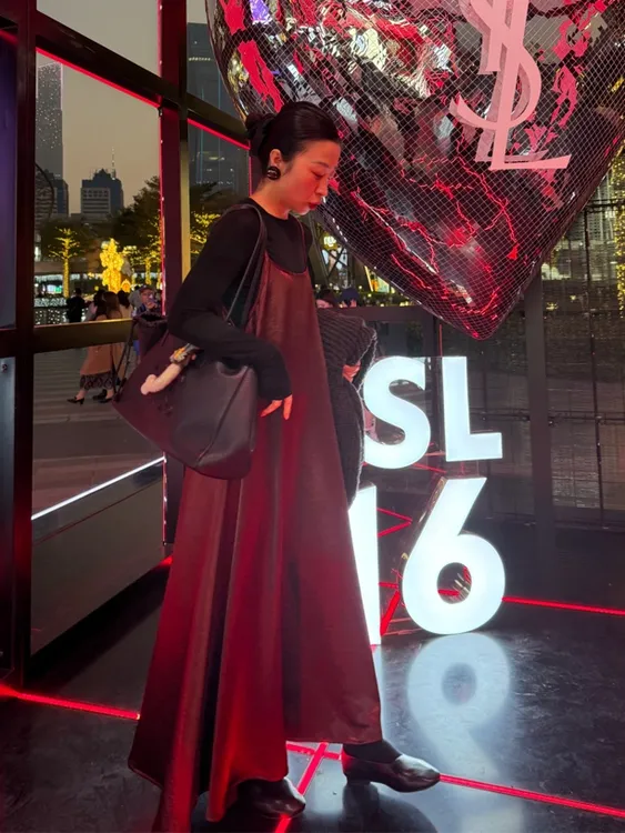 （派对）春品时尚气质酒红色吊带连衣裙高级