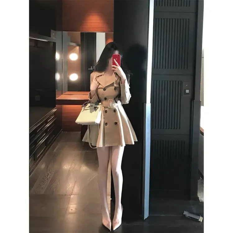 法式卡其色短款风衣女春秋新款高级感外套收腰设计感a字气质大衣