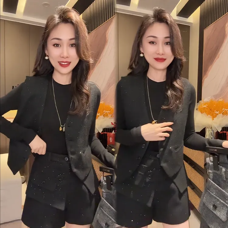 2025秋冬新款时尚显瘦气质网红高档套装女高级百搭宽松大码两件套