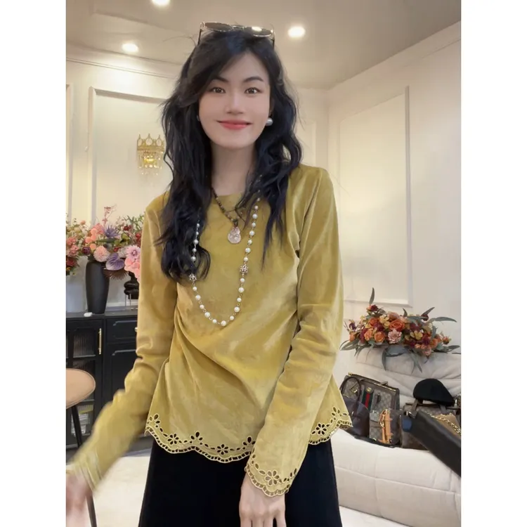 【丁香】2025秋冬季高级感手工烧花绒面轻奢-恤大码女装打底衫