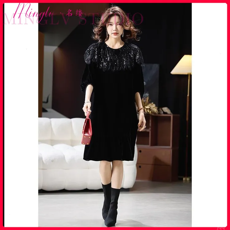 名缕时尚钉珠气质黑色2025年秋季新款优雅连衣裙女超好看百搭中裙