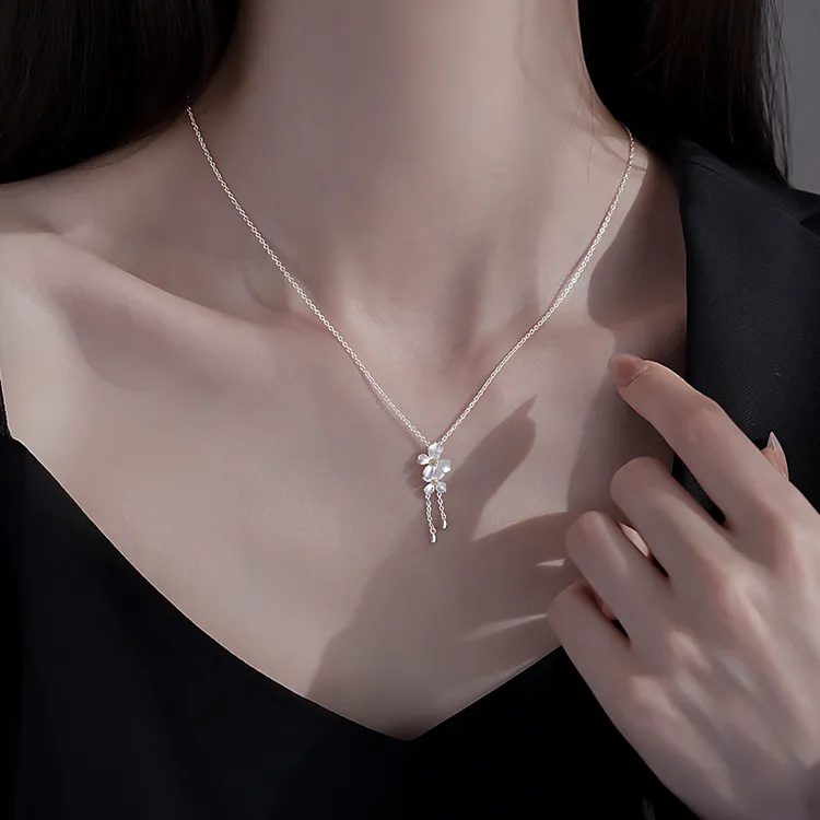 坠链均足银 999纯银栀子花流苏项链女2025新款爆款简约锁骨链颈链